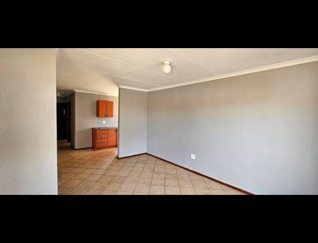 2 BEDROOM PROPERTY TO RENT IN LOTUS GARDENS